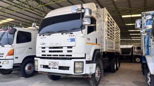 ณรงค์  ซื้อขายรถมือสอง : ISUZU DECA FXZ 360แรง ปี57 